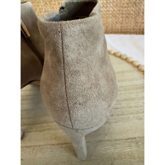 Vince Camuto Tan Suede Ankle Boots Modern Classic - Picture 6 of 11